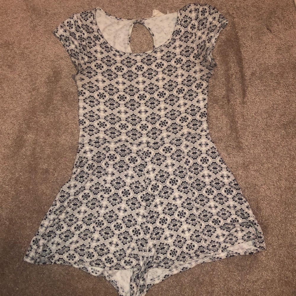 Romper, black and white patterned